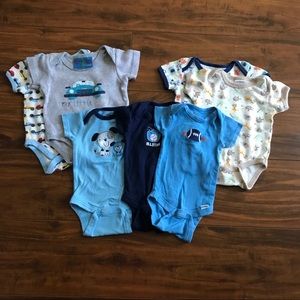 Baby clothing 0-3 months